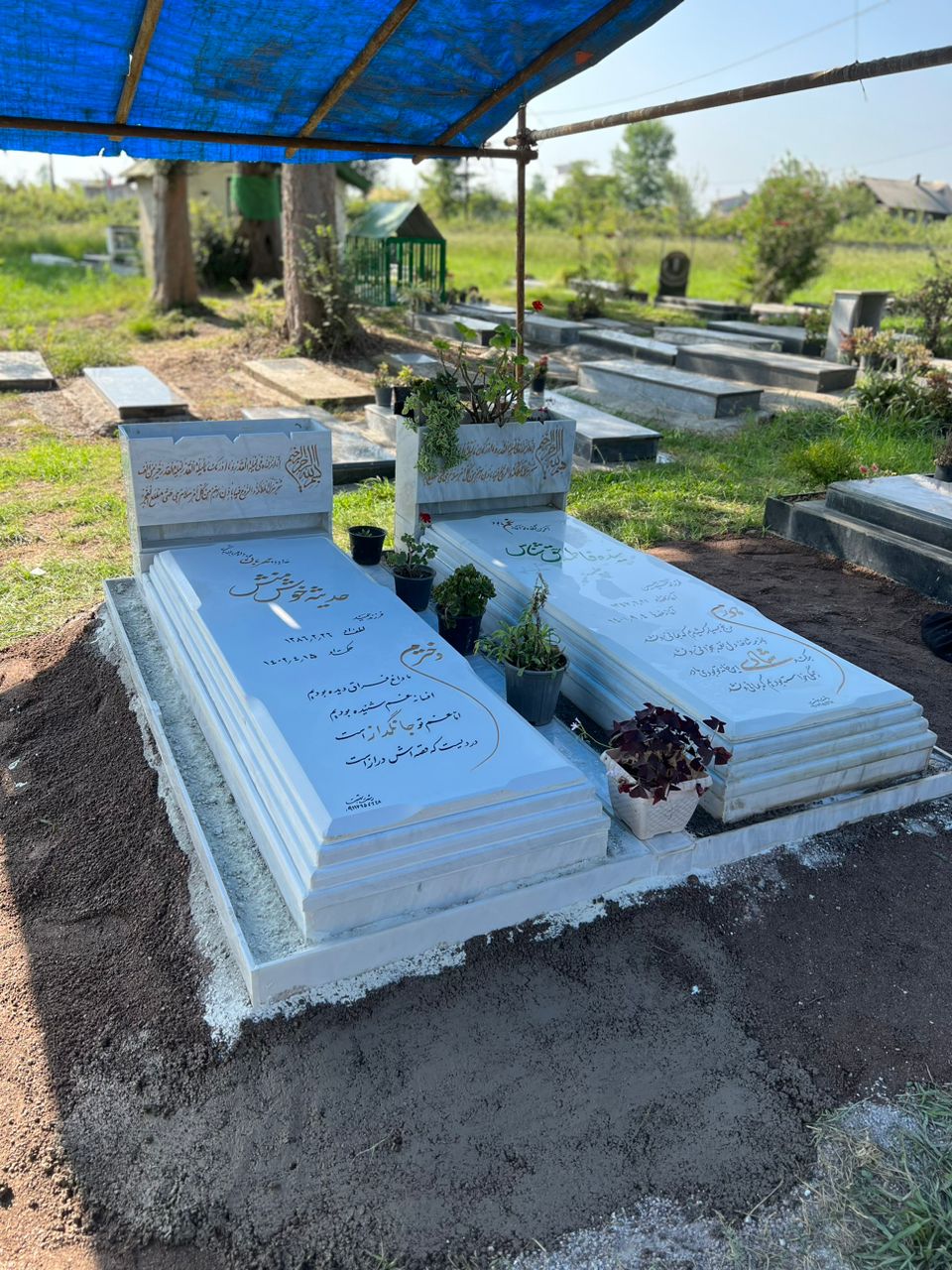 سنگ مزار لوکس